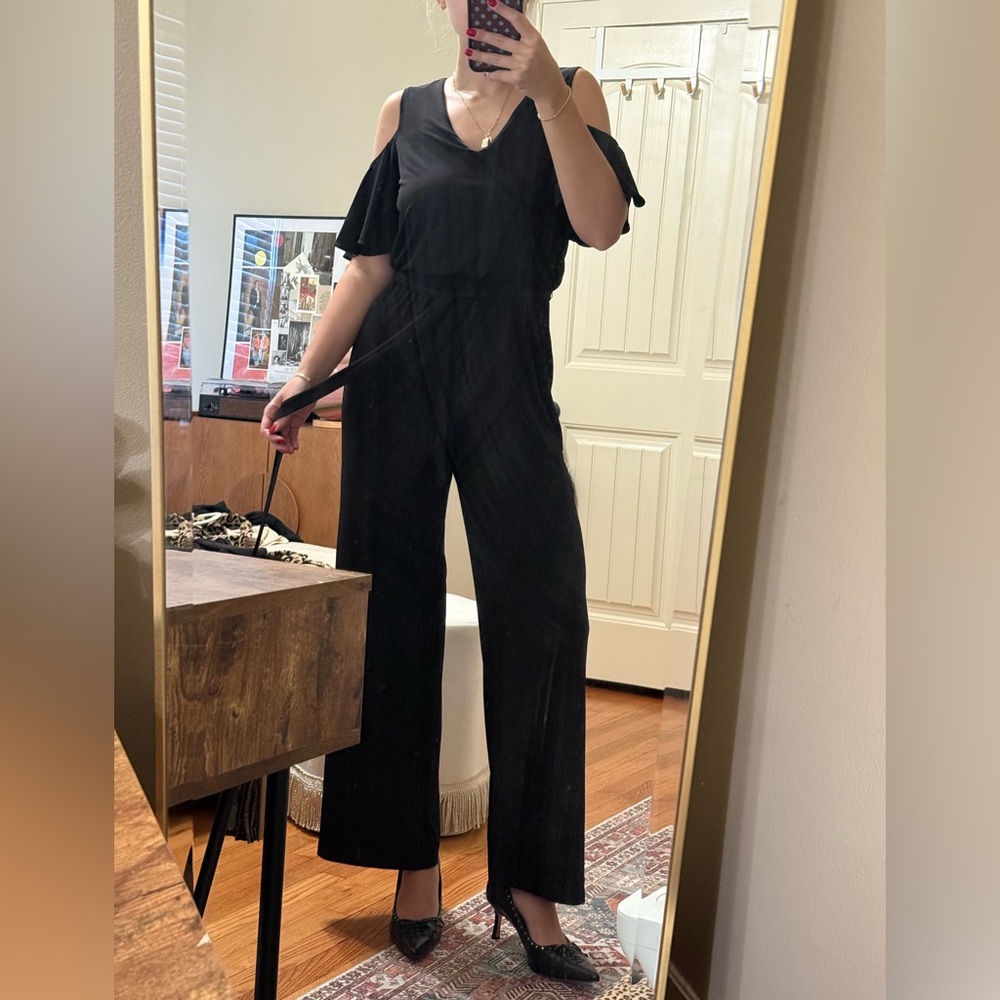 Calvin Klein Elegant Black Cold Shoulder Jumpsuit
